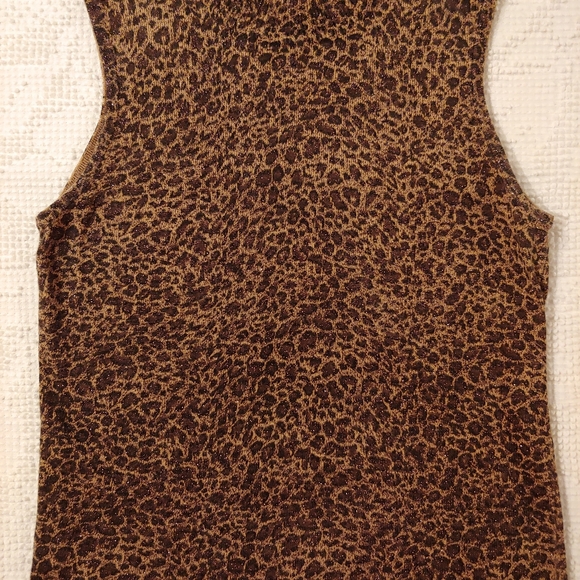 Sleeveless Mock Turtleneck Sweater - Picture 2 of 6